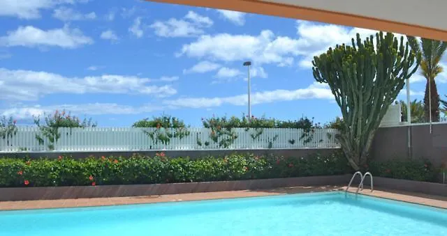 Horizonte * Playa del Ingles (Gran Canaria)